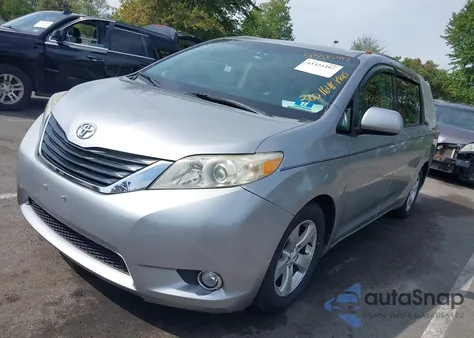 2011 Toyota Sienna Le V6 from USA, damaged, VIN 5TDKK3DC5BS005977
